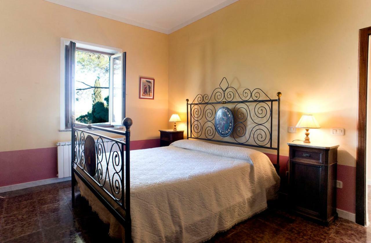 Agriturismo Colle Al Sole Apartment Кастильоне дел Лаго Екстериор снимка